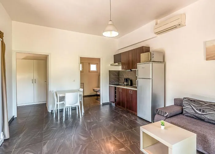 Apartment Marina Di Favone-3 By Interhome